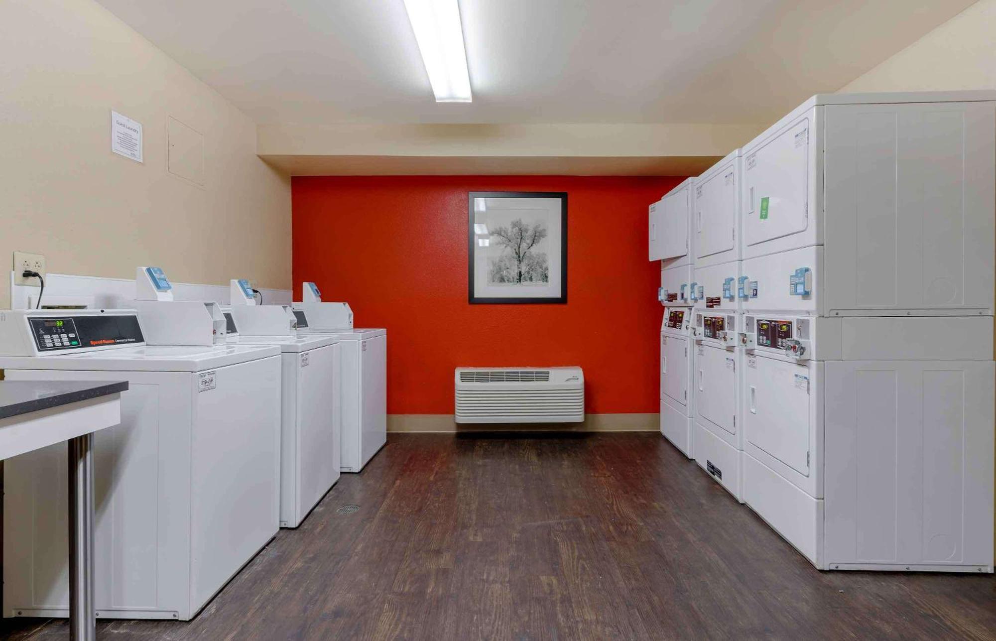 Extended Stay America Suites - Wichita - East Buitenkant foto