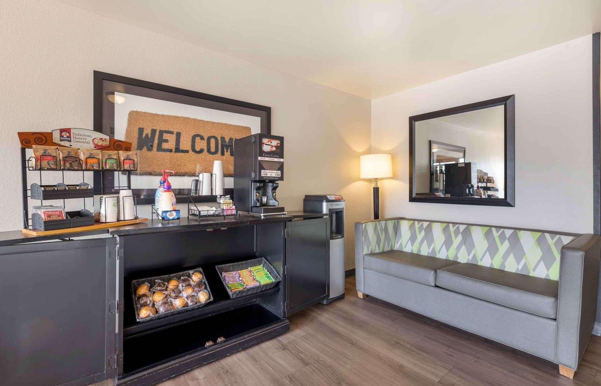 Extended Stay America Suites - Wichita - East Buitenkant foto