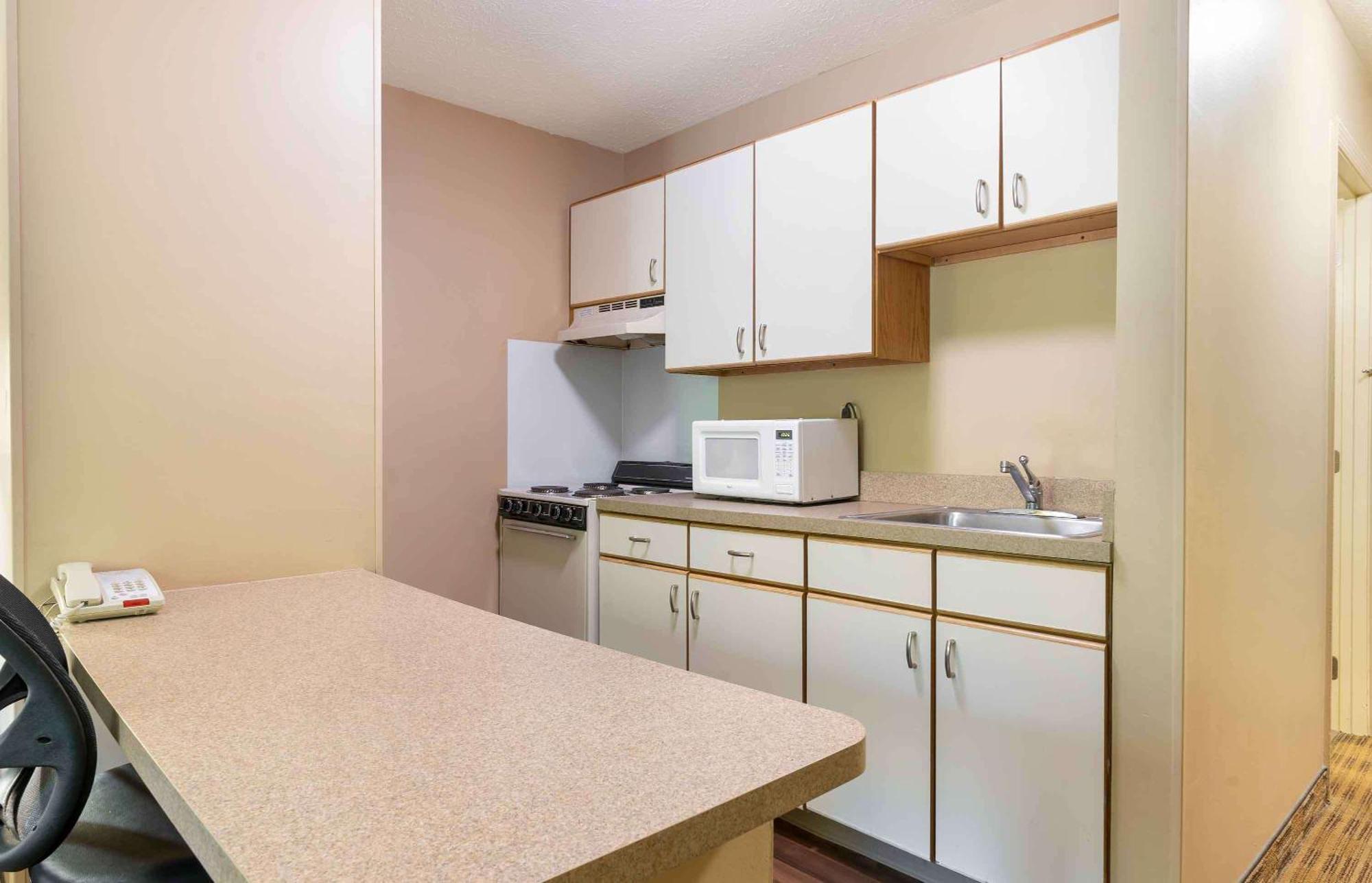 Extended Stay America Suites - Wichita - East Buitenkant foto