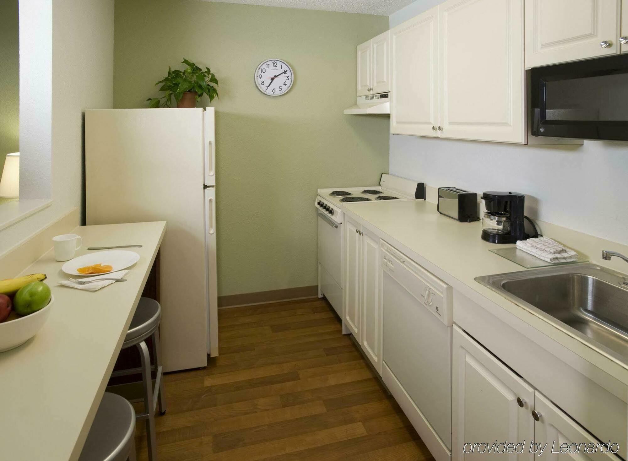 Extended Stay America Suites - Wichita - East Buitenkant foto